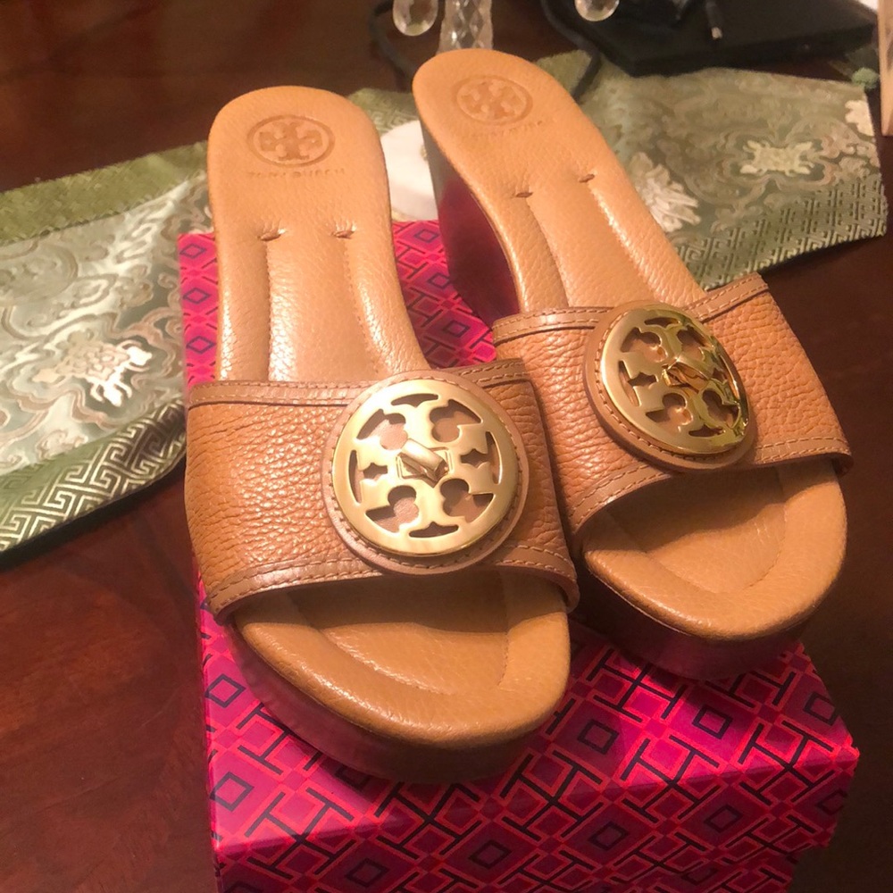 Tory Burch tan platform sandals